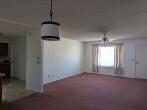 7857 E Flossmoor Ave in Mesa, AZ - Building Photo - Building Photo
