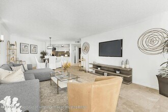 3701 S Flagler Dr in West Palm Beach, FL - Building Photo - Building Photo