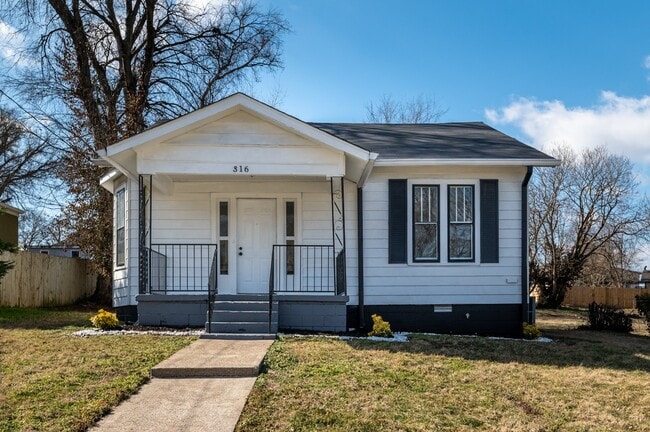 property at 316 N 9th St