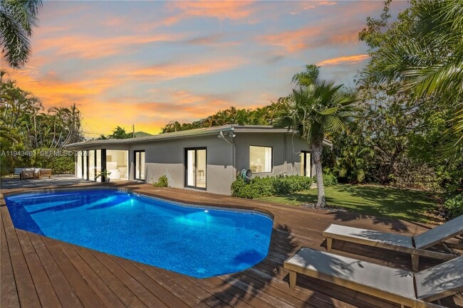 12901 Oleander Rd in North Miami, FL - Building Photo - Building Photo