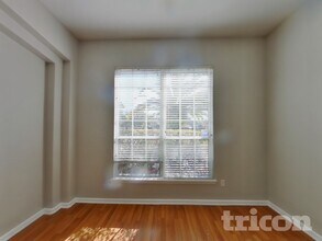 5427 Spring Ridge Ct in Jacksonville, FL - Foto de edificio - Building Photo