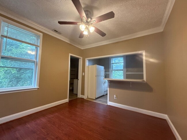3012 White Ave in Baltimore, MD - Building Photo - Building Photo