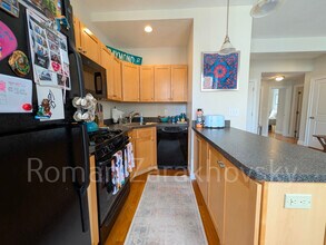 7 Sutherland Rd, Unit 201 in Boston, MA - Building Photo - Building Photo