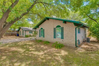 4705 Sagebrush Cir in Austin, TX - Building Photo - Building Photo