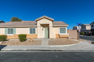 4524 Victoria Garden Ave in North Las Vegas, NV - Building Photo - Building Photo