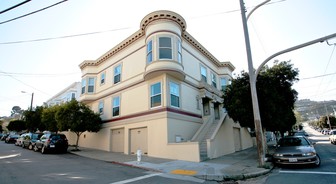 351 30th St Apartments