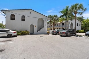 1350-1400 NE 5th Ter in Fort Lauderdale, FL - Building Photo