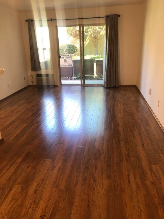5978 Rancho Mission Rd in San Diego, CA - Building Photo
