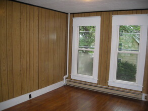 136 S Jones St, Unit Second floor in Lock Haven, PA - Foto de edificio - Building Photo