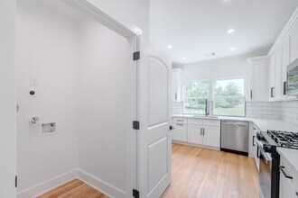 7903 Sunnyhill St in Houston, TX - Building Photo - Building Photo