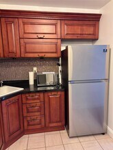 27-16 41st Ave in Queens, NY - Building Photo - Building Photo