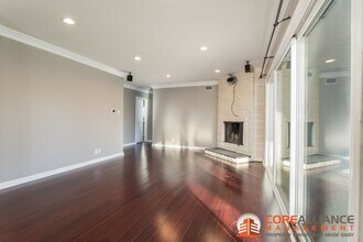 20438 Acre St in Los Angeles, CA - Building Photo - Building Photo