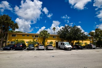 Art Building Apartments in Fort Lauderdale, FL - Building Photo - Building Photo