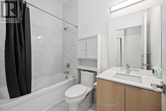 50-3250 Ordnance St in Toronto, ON - Building Photo - Building Photo
