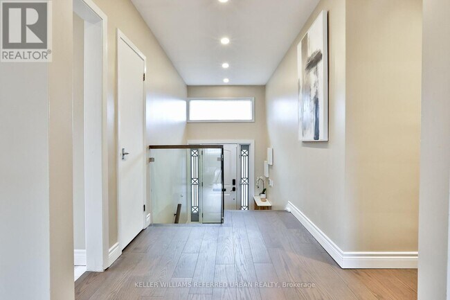 12 Firthway Ct in Toronto, ON - Building Photo - Building Photo