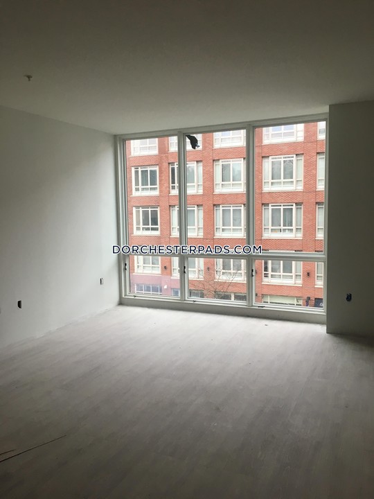 1943 Dorchester Ave in Boston, MA - Building Photo