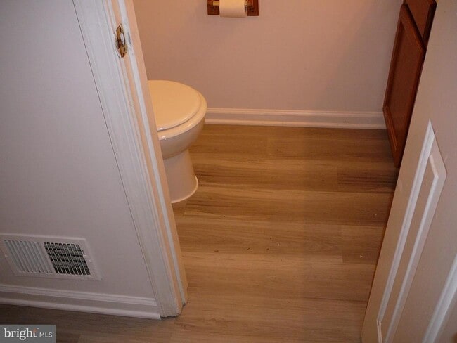 302 Harrogate Rd in Fredericksburg, VA - Building Photo - Building Photo