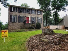 3543 Mill Springs Rd in Birmingham, AL - Building Photo