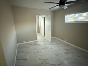 4634 E Burns St in Tucson, AZ - Foto de edificio - Building Photo