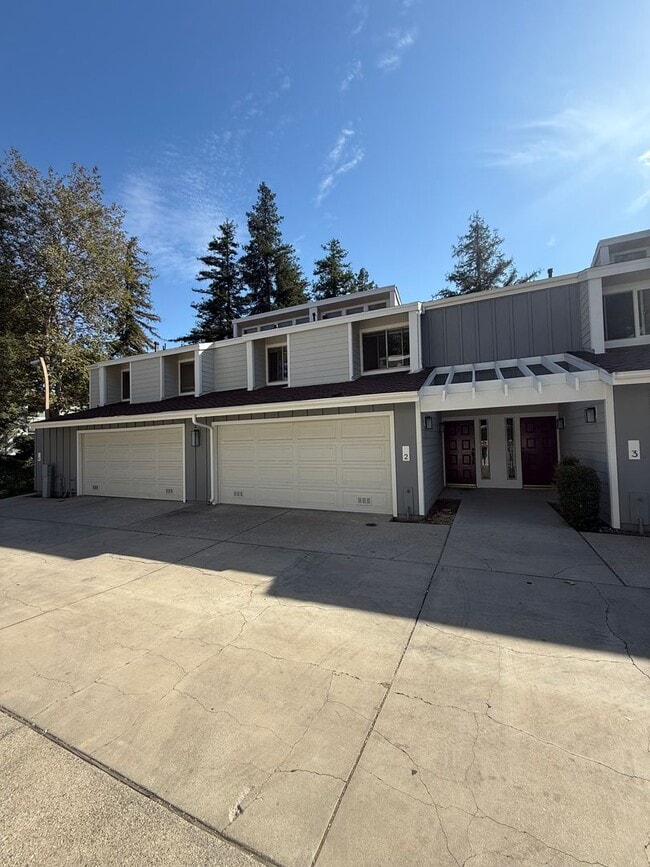 property at 18185 Andrea Cir N