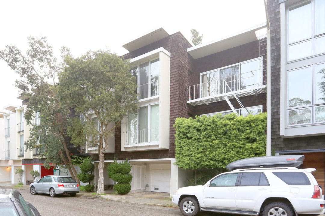 172 Locksley Ave in San Francisco, CA - Building Photo