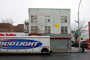 150 Meserole St in Brooklyn, NY - Building Photo