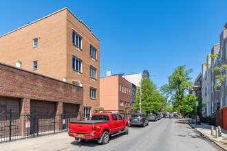 205 Eckford St in Brooklyn, NY - Building Photo - Building Photo