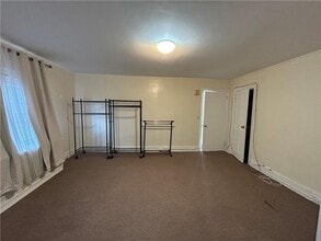 44 Kress Ave in New Rochelle, NY - Building Photo - Building Photo