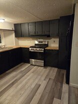 12 Geer Rd in Hudson Falls, NY - Building Photo