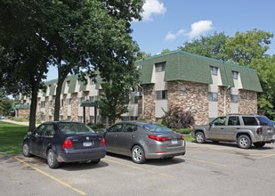 Oak Place Apartments in Kimball, MN - Building Photo - Building Photo