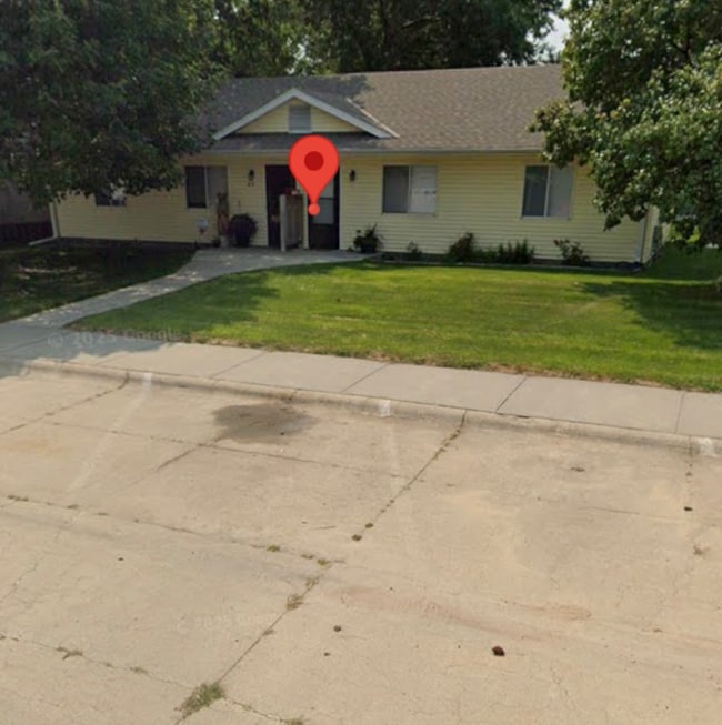 property at 819 9th St