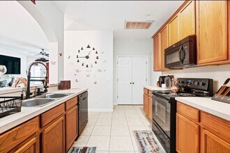 4980 Castle St W in Kissimmee, FL - Building Photo - Building Photo