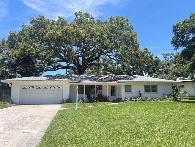 property at 3222 San Pedro St