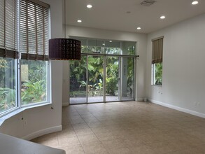 3131 Hartridge Terrace in Wellington, FL - Building Photo - Building Photo