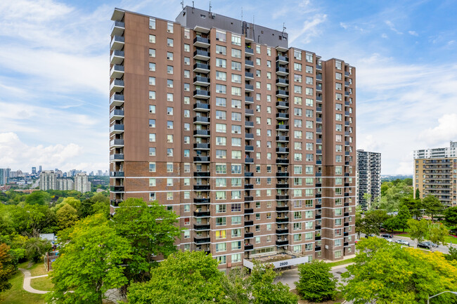 Hunter's Lodge in Toronto, ON - Building Photo - Building Photo