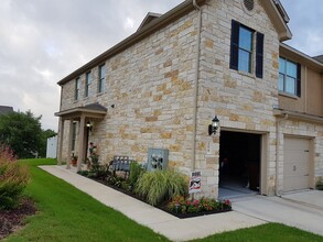 700 Mandarin Flyway in Cedar Park, TX - Building Photo - Building Photo