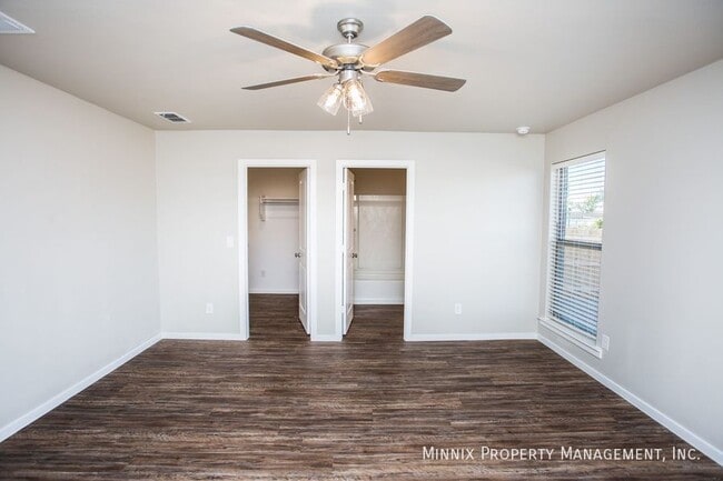 2113 N Avenue L in Lubbock, TX - Building Photo - Building Photo