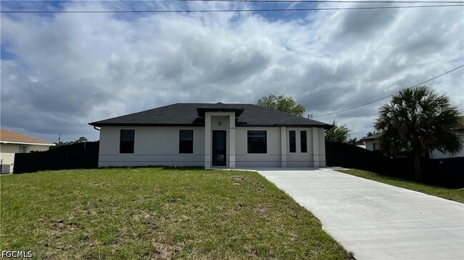 property at 528 Raintree St E