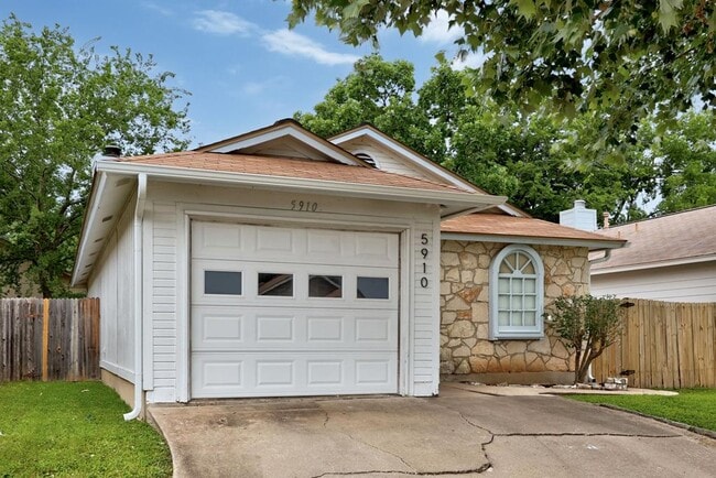 5910 Jacob Glen