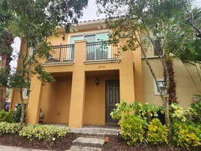 12698 NW 32nd Pl in Sunrise, FL - Building Photo - Building Photo