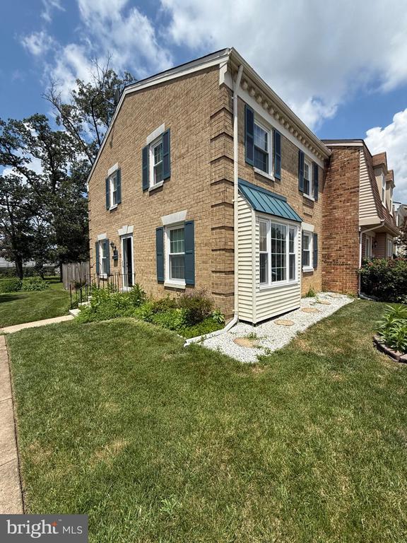 property at 6460 Franconia Ct