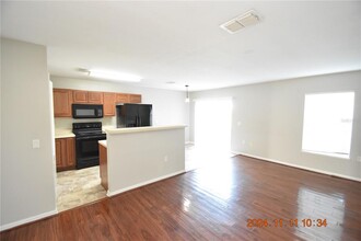 4540 Ashburn Square Dr in Tampa, FL - Building Photo - Building Photo