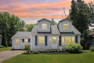 26229 93rd St in Salem Lakes, WI - Building Photo - Building Photo