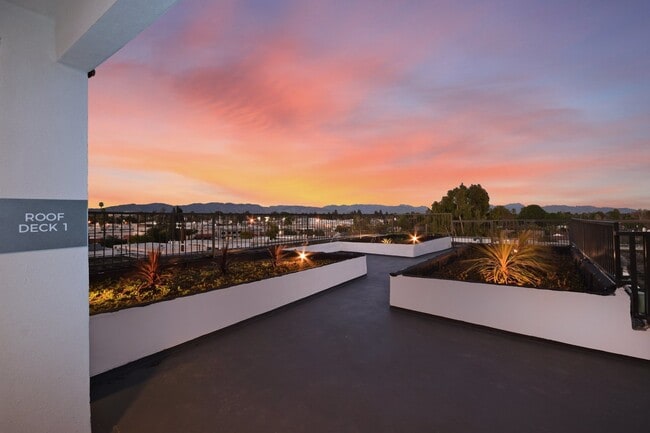 18334 Malden St in Los Angeles, CA - Building Photo - Building Photo