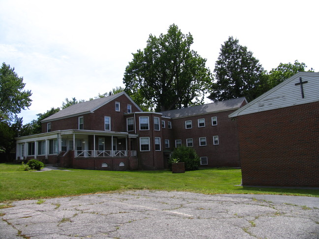 142 Chestnut St in Lowell, MA - Building Photo - Building Photo