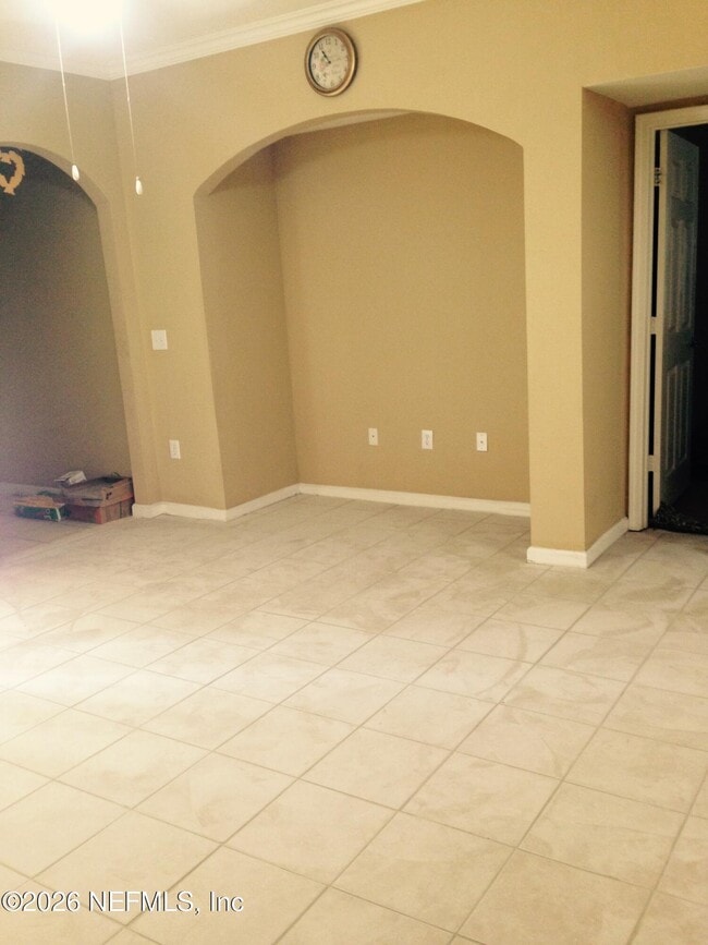 10075 Gate Pkwy in Jacksonville, FL - Foto de edificio - Building Photo