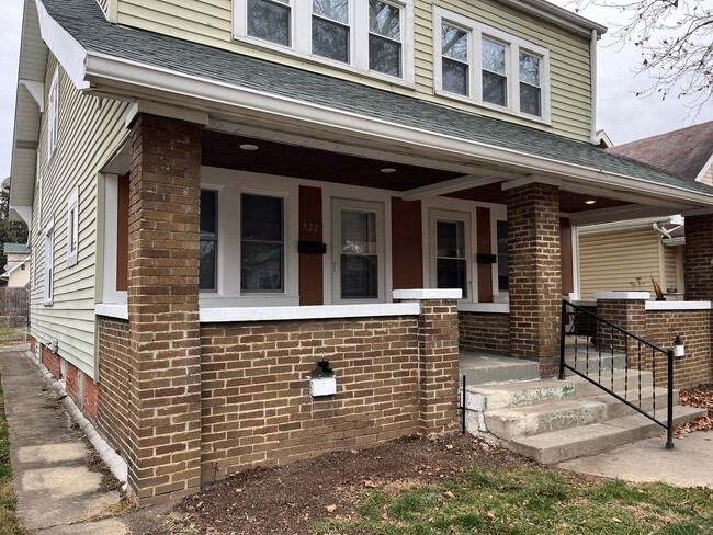 property at 922 Hervey St