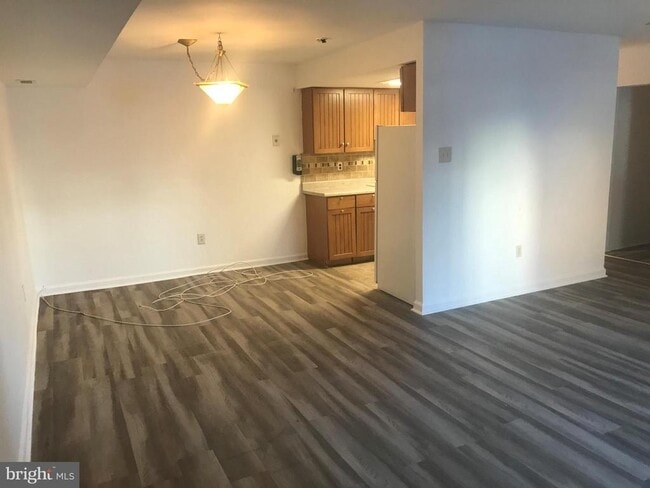 property at 3750 Clarendon Ave