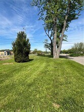 230 Center Grange Rd in Aliquippa, PA - Building Photo - Building Photo