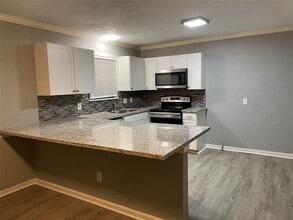 2330 Cedar Dr in La Marque, TX - Building Photo - Building Photo